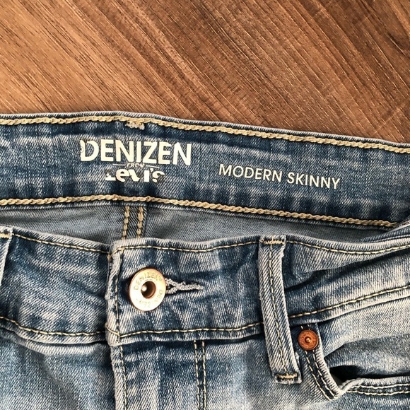 Denizen Levi’s womens jeans Modern Skinny size 29x28 - Picture 3 of 6